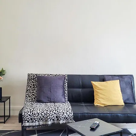 Apartamento Le Bloom - Lumiere & Douceur - Gare & Centre-ville Évreux